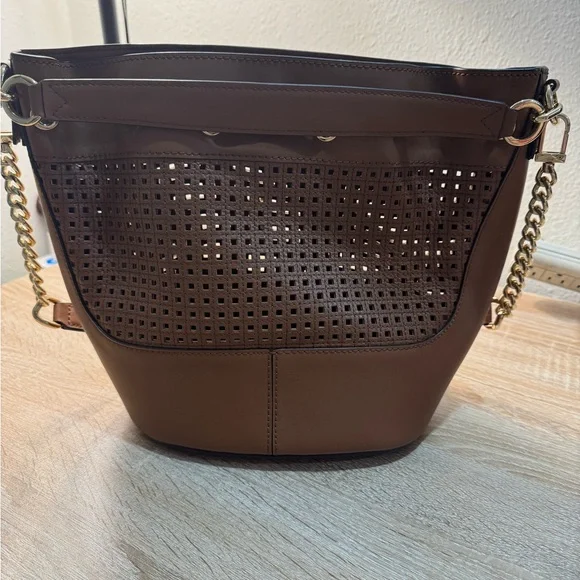 MICHAEL KORS Devon Medium Perforated Leather Bucket Bag Brown - Picture 5 of 10